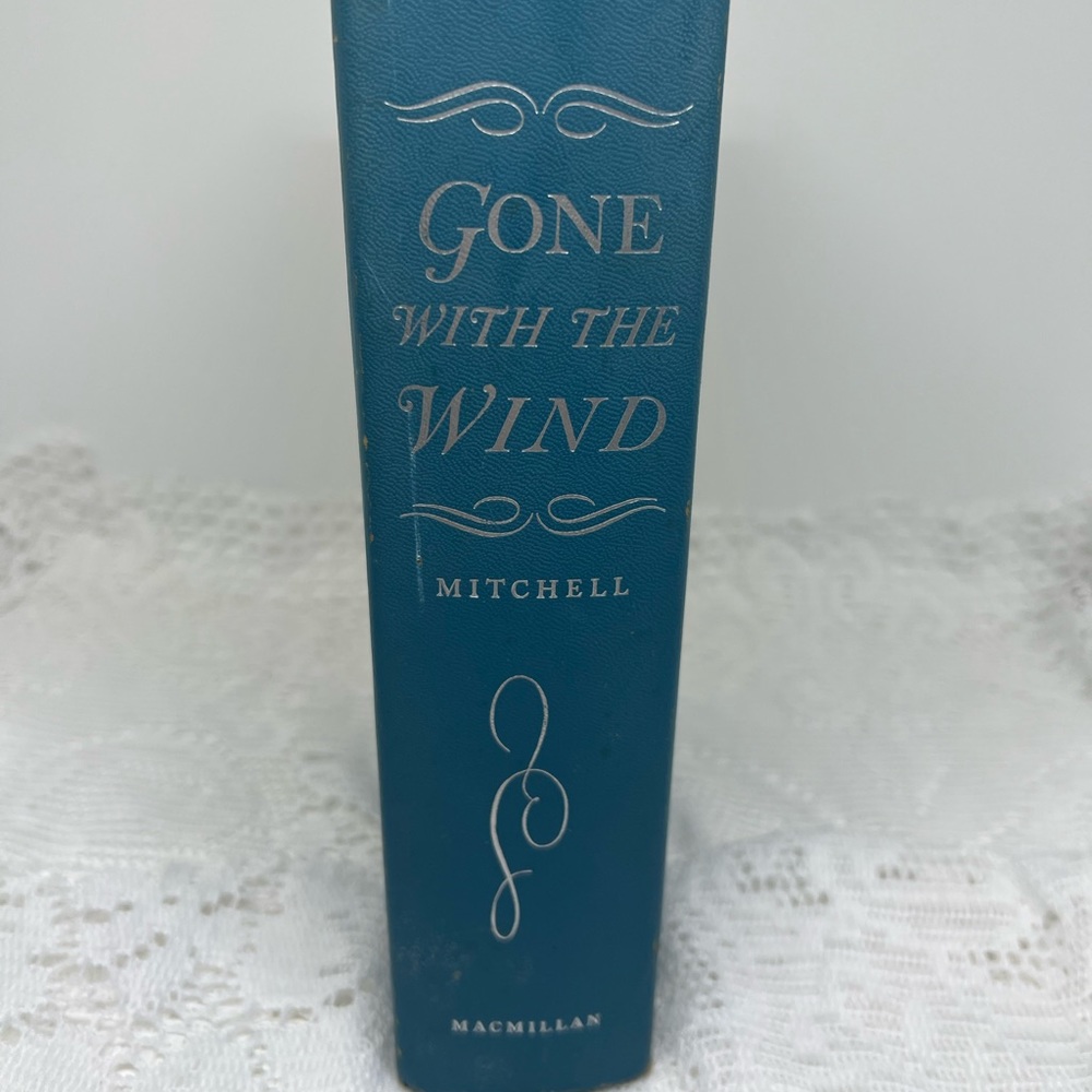 1964 copyright Gone With The Wind book